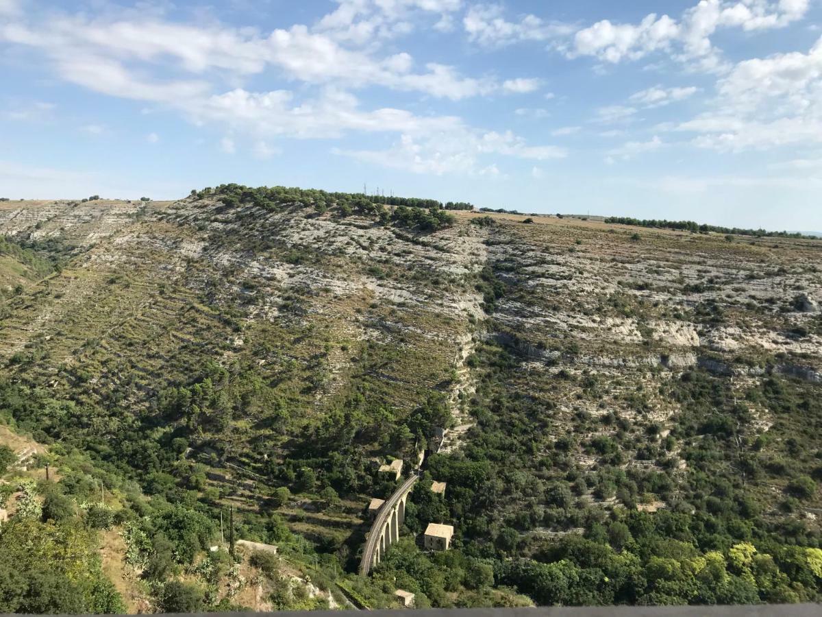 Lavallata87 Ragusa Bagian luar foto