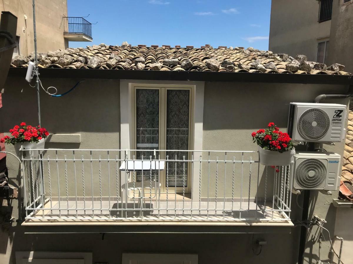 Lavallata87 Ragusa Bagian luar foto
